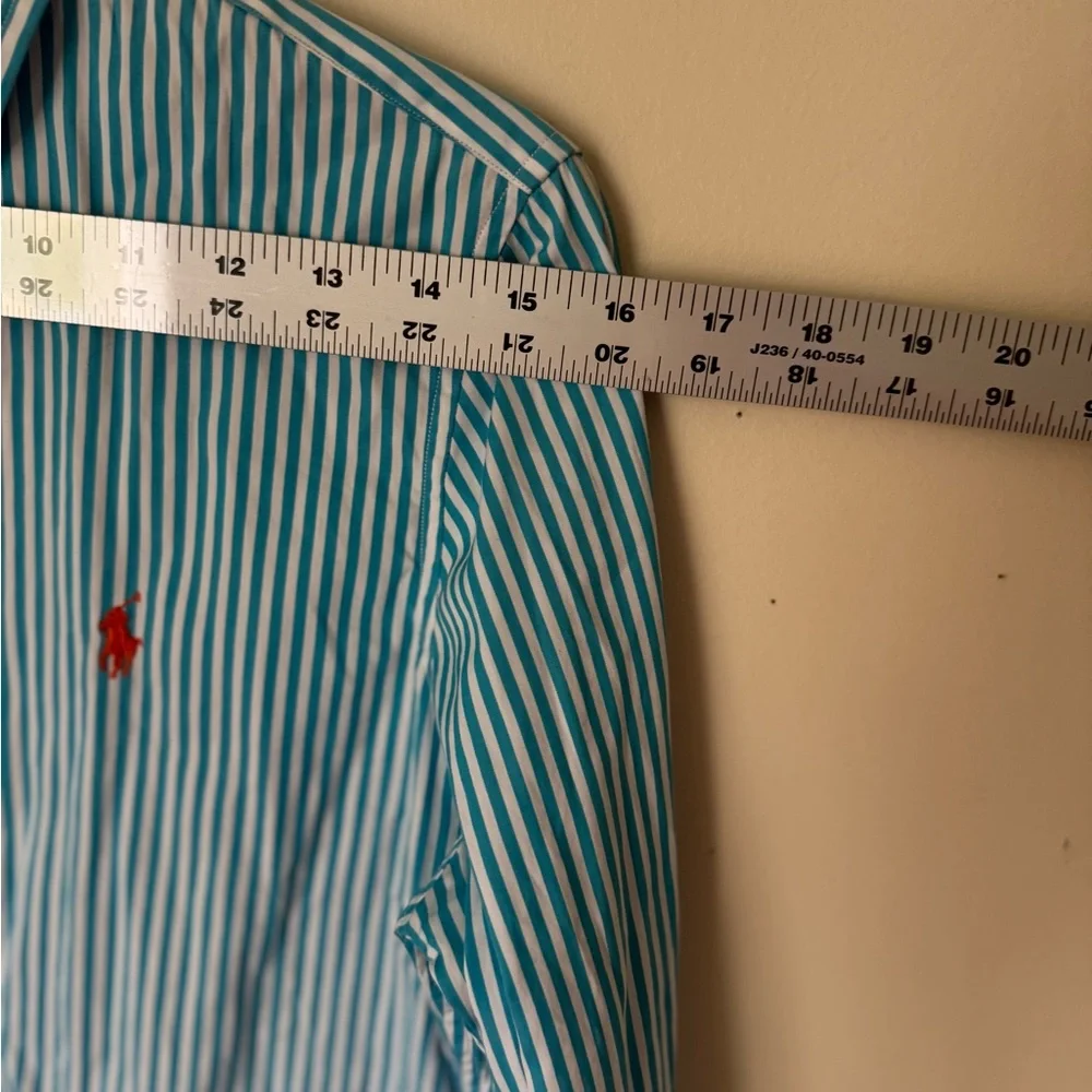 Ralph Lauren Blue Striped women’s Classic Fit
Blouse Shirt used once - Picture 5 of 11